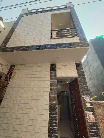 3 BHK Individual Houses / Villas for Sale in Block L, Mohan Garden, Delhi (380 Sq.ft.)