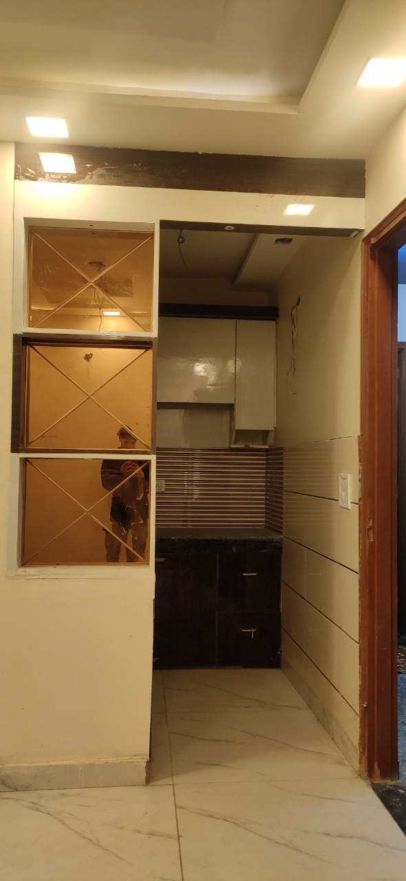 1 BHK Flats & Apartments for Sale in Dwarka Mor, Dwarka, Delhi (460 Sq.ft.)