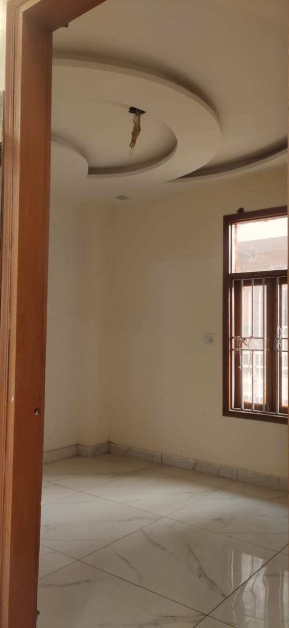 2 BHK Flats & Apartments for Sale in Dwarka Mor, Dwarka, Delhi (505 Sq.ft.)