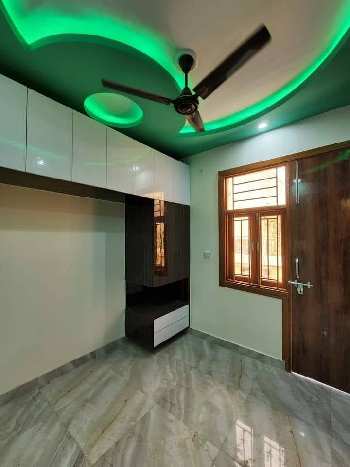 2 BHK Flats & Apartments for Sale in Om Vihar, Uttam Nagar, Delhi (510 Sq.ft.)