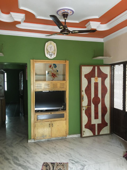*RR196* - 2BHK FLAT - RENT 20K - FAMILY BACHELOR'S  - Amenities  2 window ac 1 double bed with mattress  2 single beds with mattress  Lights & Fans 1
