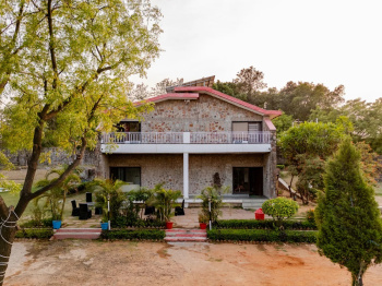 5 BHK Farm House for Rent in Bandhwari, Gurgaon (2 Ares)