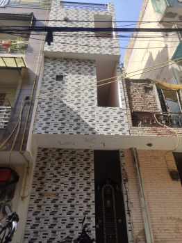 3 BHK Individual Houses / Villas for Sale in Dwarka Mor, Dwarka, Delhi (340 Sq.ft.)