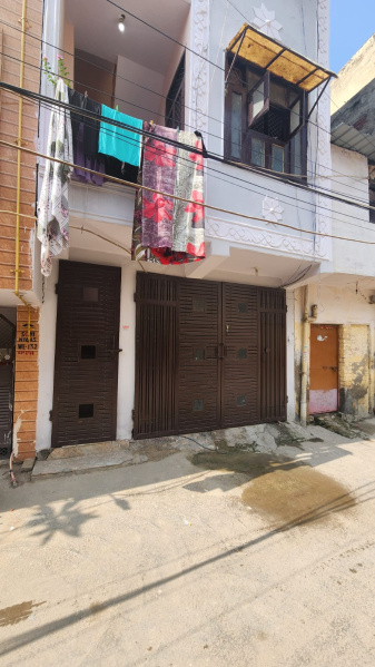 3 BHK Individual Houses / Villas for Sale in Dwarka Mor, Dwarka, Delhi (36 Sq. Yards)