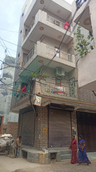 4 BHK Individual Houses / Villas for Sale in Dwarka Mor, Dwarka, Delhi (40 Sq. Yards)