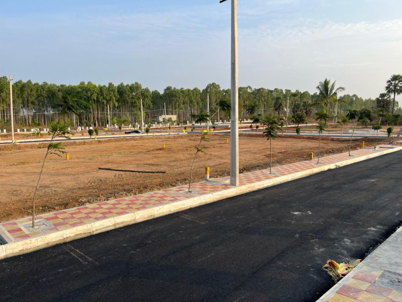 PLOTS FOR SALE AT ORR EXIT NO 13