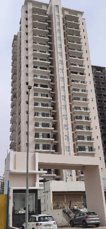 2 BHK Flats & Apartments for Sale in Sector 150, Noida (1050 Sq.ft.)