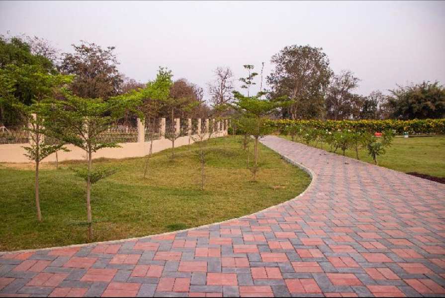 6000 Sq.ft. Commercial Lands /Inst. Land for Sale in Ring Road, Nagpur