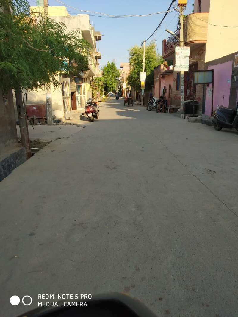 900 Sq.ft. Residential Plot for Sale in Surya Kunj, Najafgarh, Delhi