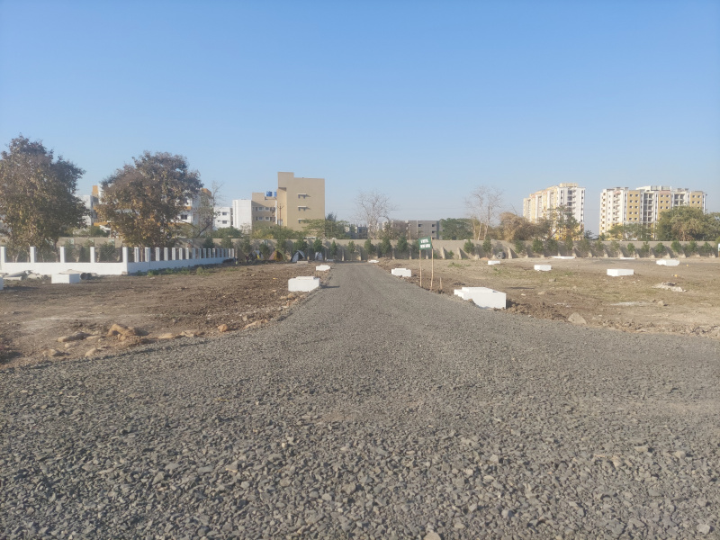 Wardha road ready to move plots