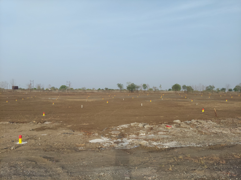 2601 Sq.ft. Commercial Lands /Inst. Land for Sale in Maharashtra