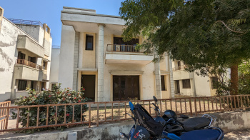 4 BHK Individual Houses / Villas for Rent in Khadiya, Ahmedabad (5400 Sq.ft.)
