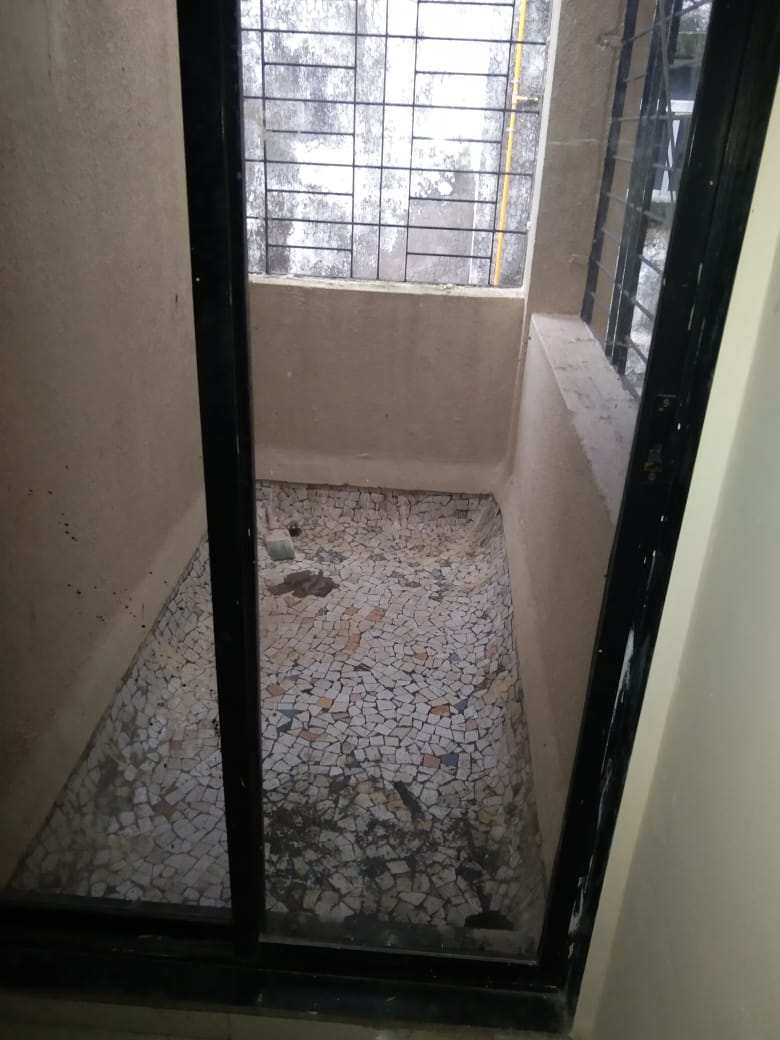 2 BHK Builder Floor for Sale in Sector 36, Navi Mumbai (700 Sq.ft.)