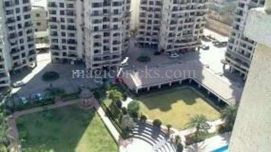 2bhk for Sale in G+13 Complex