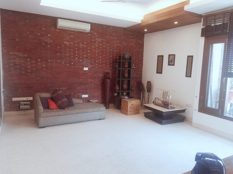 4 BHK Builder Floor for Sale in Kailash Kunj, Kailash Colony, Delhi (450 Sq. Yards)