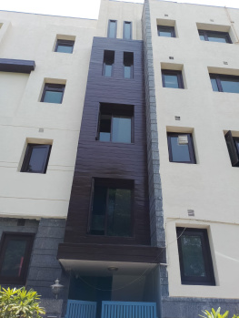3 BHK Flats & Apartments for Sale in Sarvodaya Enclave, Delhi (300 Sq. Yards)