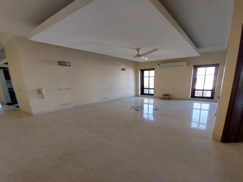 3 BHK Builder Floor for Sale in Block C, Greater Kailash I, Delhi (300 Sq. Yards)