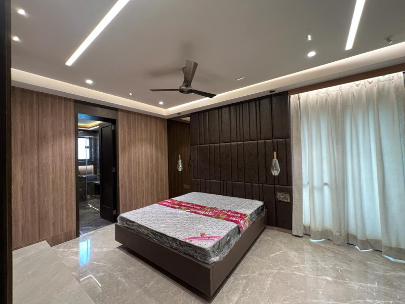 3 BHK Flats & Apartments for Sale in Block S, Greater Kailash II, Delhi (300 Sq. Yards)