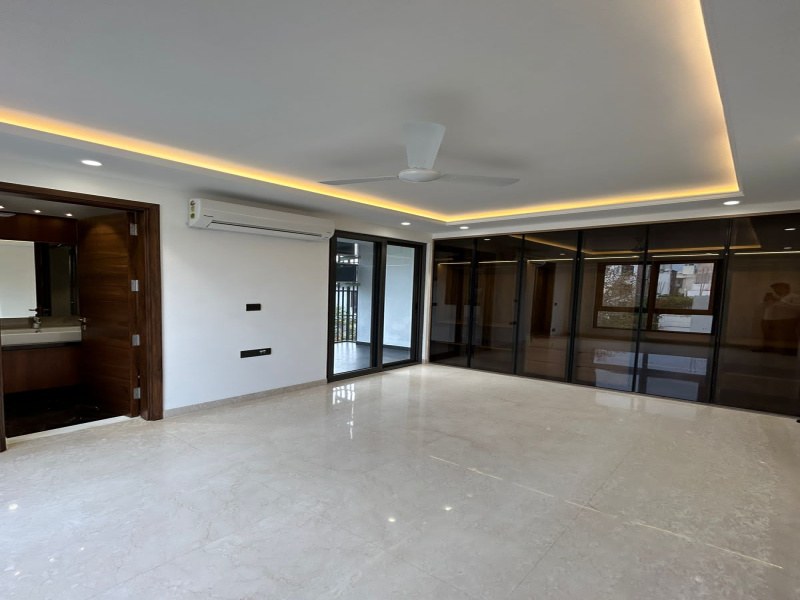 3 BHK Builder Floor for Sale in Green Park Main, Green Park, Delhi (200 Sq. Yards)