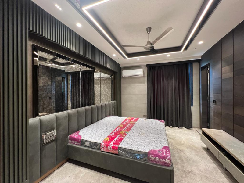 4 BHK Builder Floor for Sale in Block C, Greater Kailash I, Delhi (300 Sq. Yards)