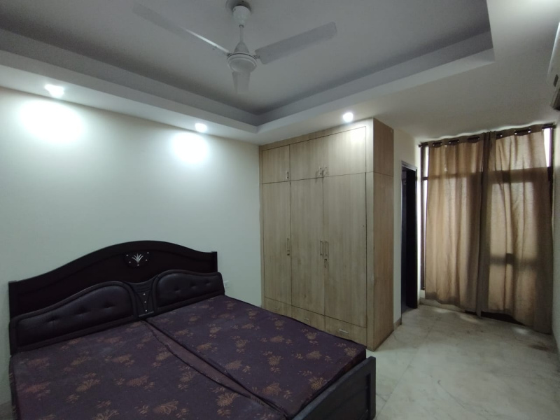 4 BHK Flats & Apartments for Sale in Block S, Greater Kailash I, Delhi (300 Sq. Yards)