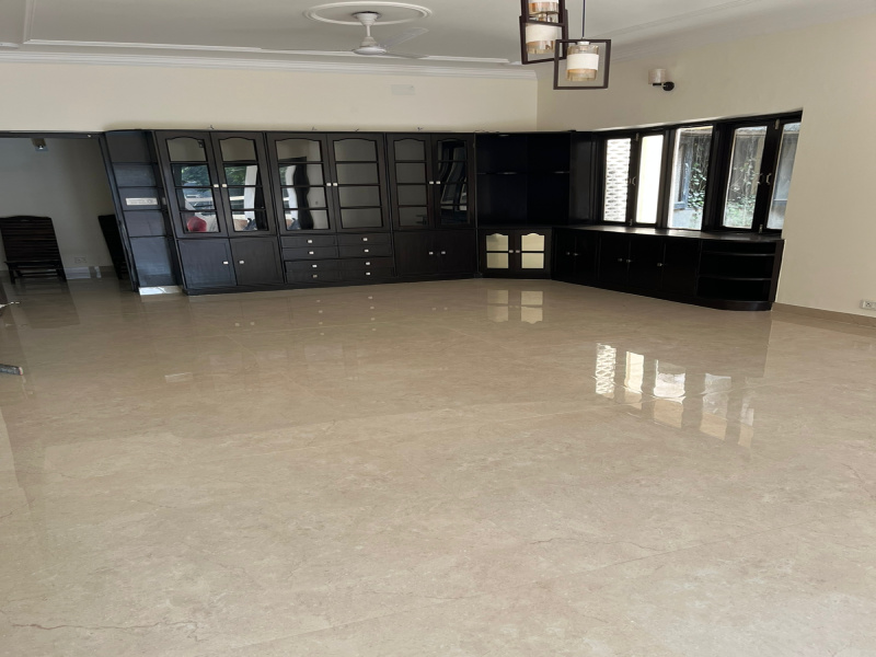 3 BHK Builder Floor for Sale in Pocket 40, Chittaranjan Park, Delhi (125 Sq. Yards)