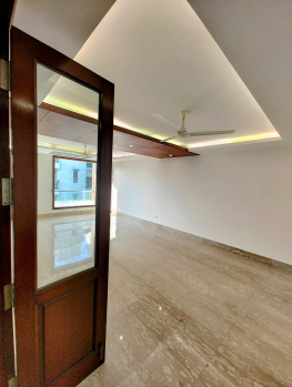 4 BHK Flats & Apartments for Sale in Block S, Greater Kailash II, Delhi (300 Sq.ft.)