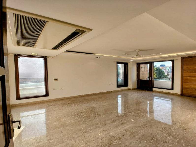 4 BHK Builder Floor for Sale in Block S, Greater Kailash I, Delhi (800 Sq. Yards)
