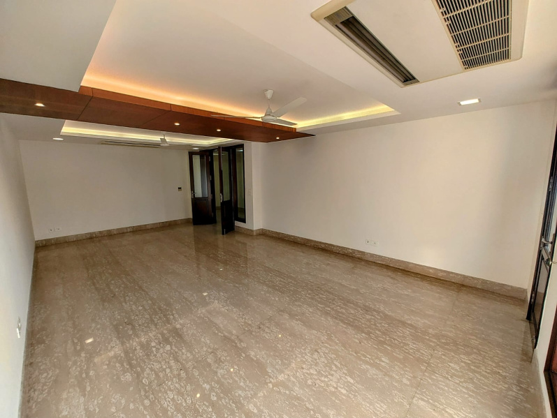4 BHK Builder Floor for Sale in Delhi (300 Sq. Yards)