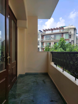 3 BHK Builder Floor for Sale in Block A, Defence Colony, Delhi (272 Sq. Yards)