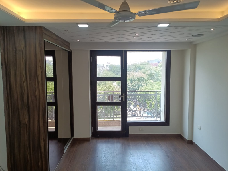 3 BHK Builder Floor for Sale in Block B, East Of Kailash, Delhi (300 Sq. Yards)