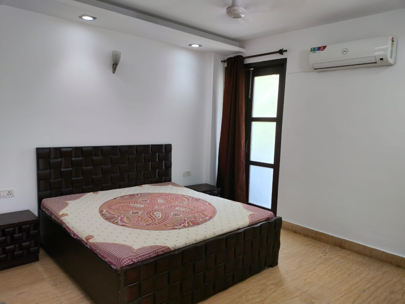 4 BHK Builder Floor for Sale in Block D, Gulmohar Park, Delhi (300 Sq. Yards)