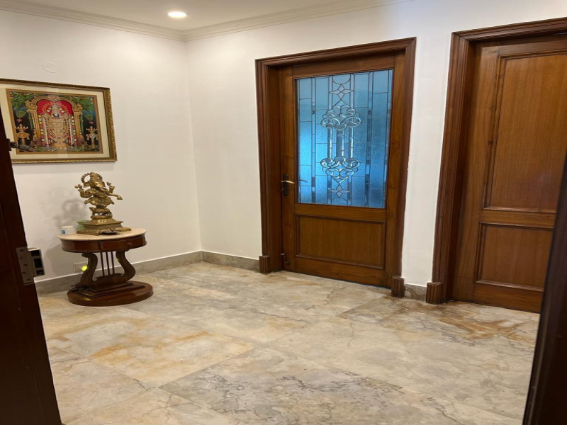 3 BHK Builder Floor for Sale in Block A, Defence Colony, Delhi (217 Sq. Yards)
