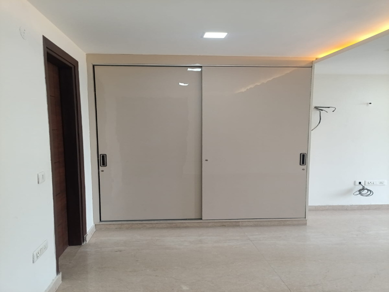 3 BHK Builder Floor for Sale in Block E, East Of Kailash, Delhi (217 Sq. Yards)
