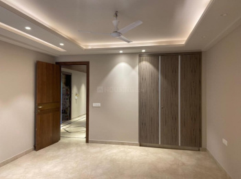3 BHK Builder Floor for Sale in Block B, Defence Colony, Delhi (325 Sq. Yards)