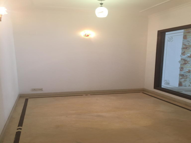 3 BHK Builder Floor for Rent in Block W, Green Park Extention, Delhi (200 Sq. Yards)