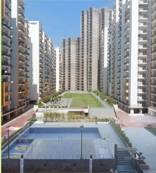 2 BHK Flats & Apartments for Sale in Noida Extension, Greater Noida (975 Sq.ft.)