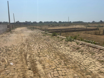Property for sale in Karendah Bazaar, Allahabad