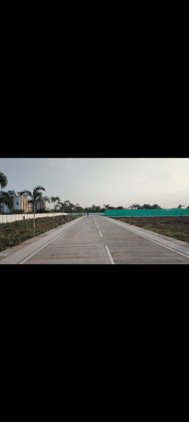 व्यवसायिक डायवर्टेड प्लॉट