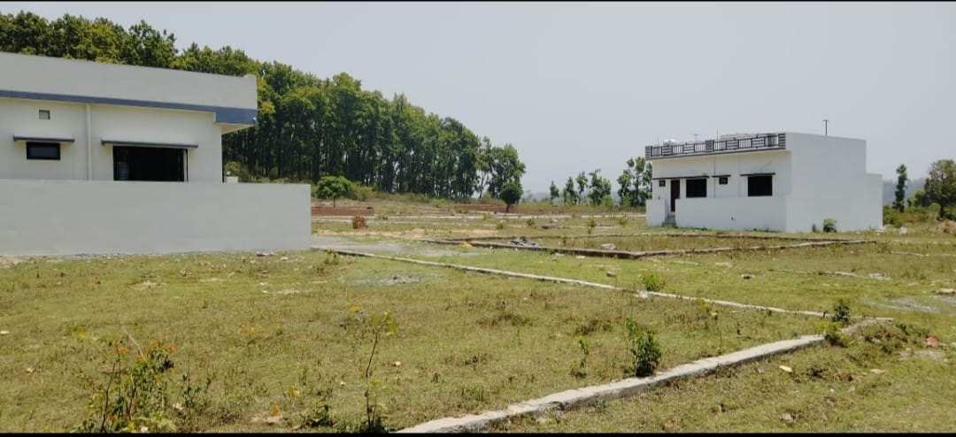 Plot available near subharti medical college