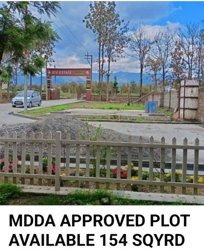 Two way road 30feet/25feet, 264 yards plot is available, Paundha Disha before Forest Colony