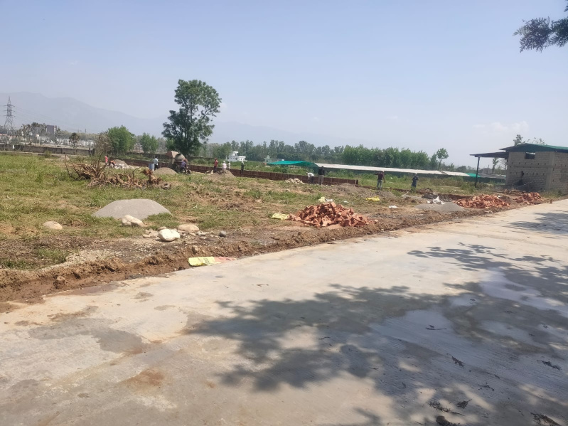 150 Sq. Yards Residential Plot for Sale in Shimla Bypass Road, Dehradun