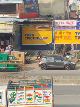Commercial Shops for Sale in Partapur, Meerut (864 Sq.ft.)