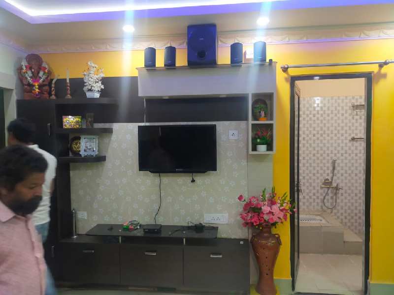 RE-SALE FULL FURNISHED 2 BHK 925 SQ FIT  FLAT WITH 120 SQ FIT CAR PARKING
