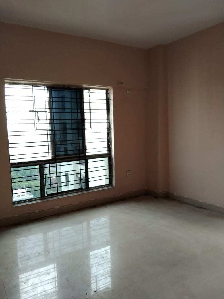 RESALE READY TO MOVE 3 BHK 1200 SQ FIT  FLAT