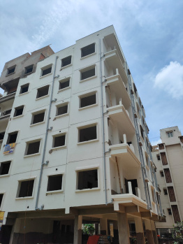 3 BHK Flats & Apartments For Sale In V I P Road, Kolkata (1350 Sq.ft.)