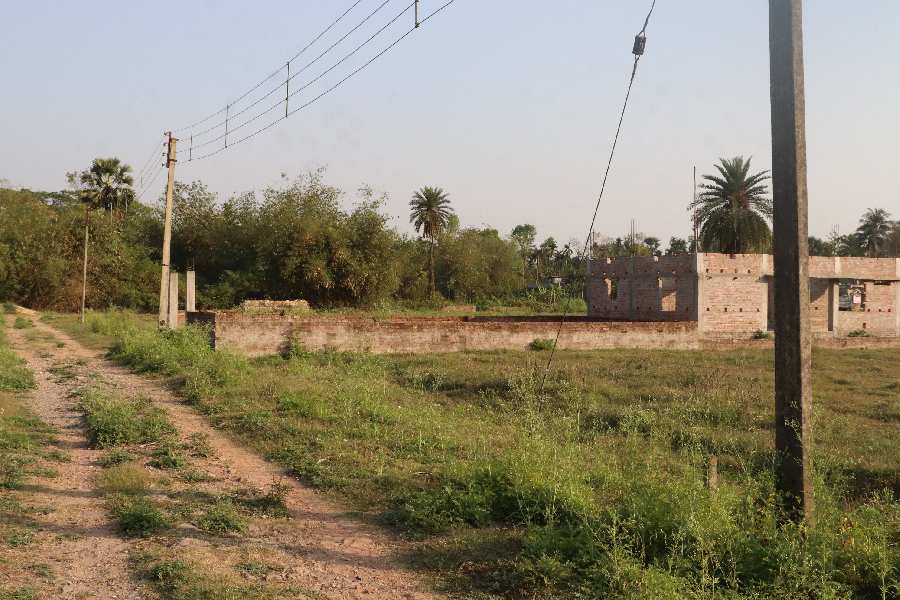 720 Sq.ft. Agricultural/Farm Land For Sale In Action Area IIB, Kolkata