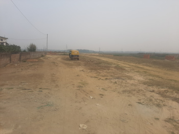 Roadside plot near Kabuganj Bazar suitable for any kind of commercial use  road side is nearly 100 ft
