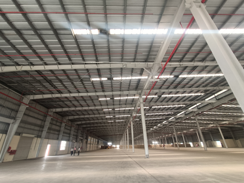 100000 Sq.ft. Warehouse/Godown for Rent in Chakan, Pune