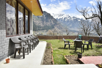 7 luxurious rooms with 16 Biswas land for sale in Manali